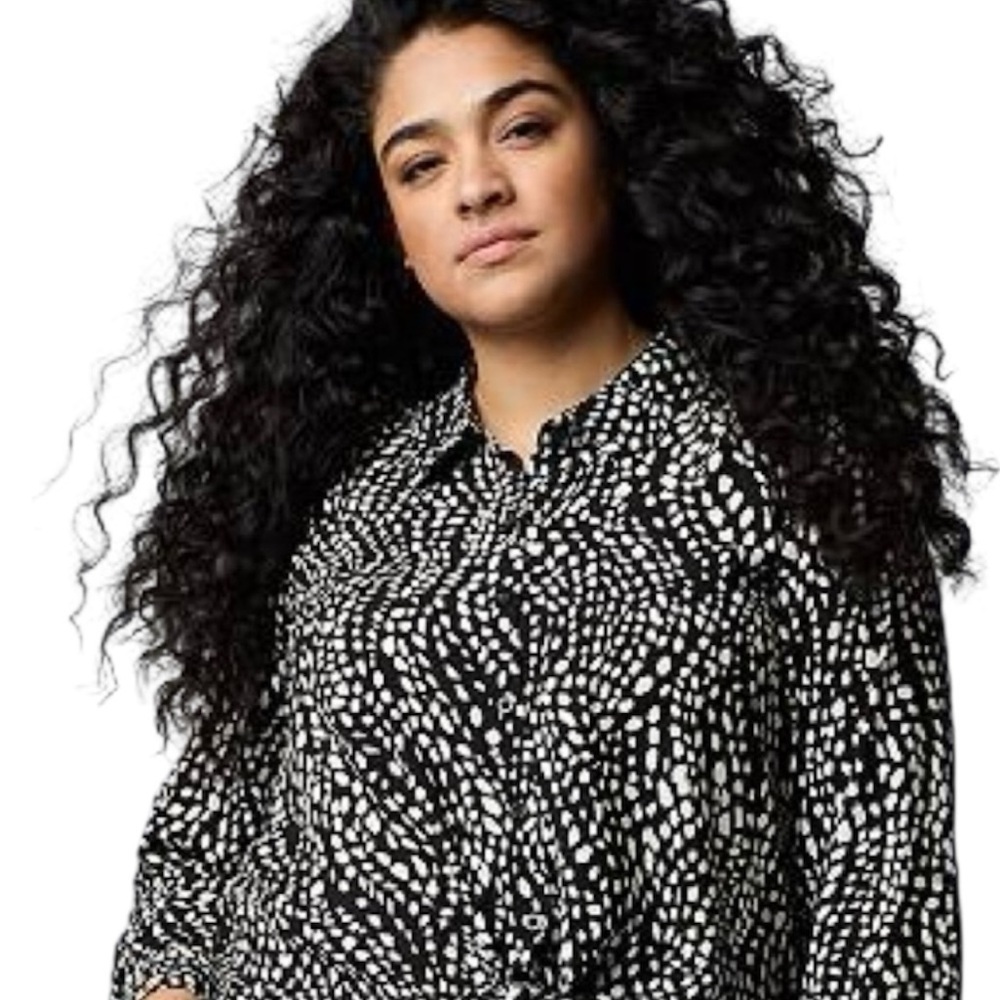 🆕 SIMPLY VERA Black & White Button Down Size L